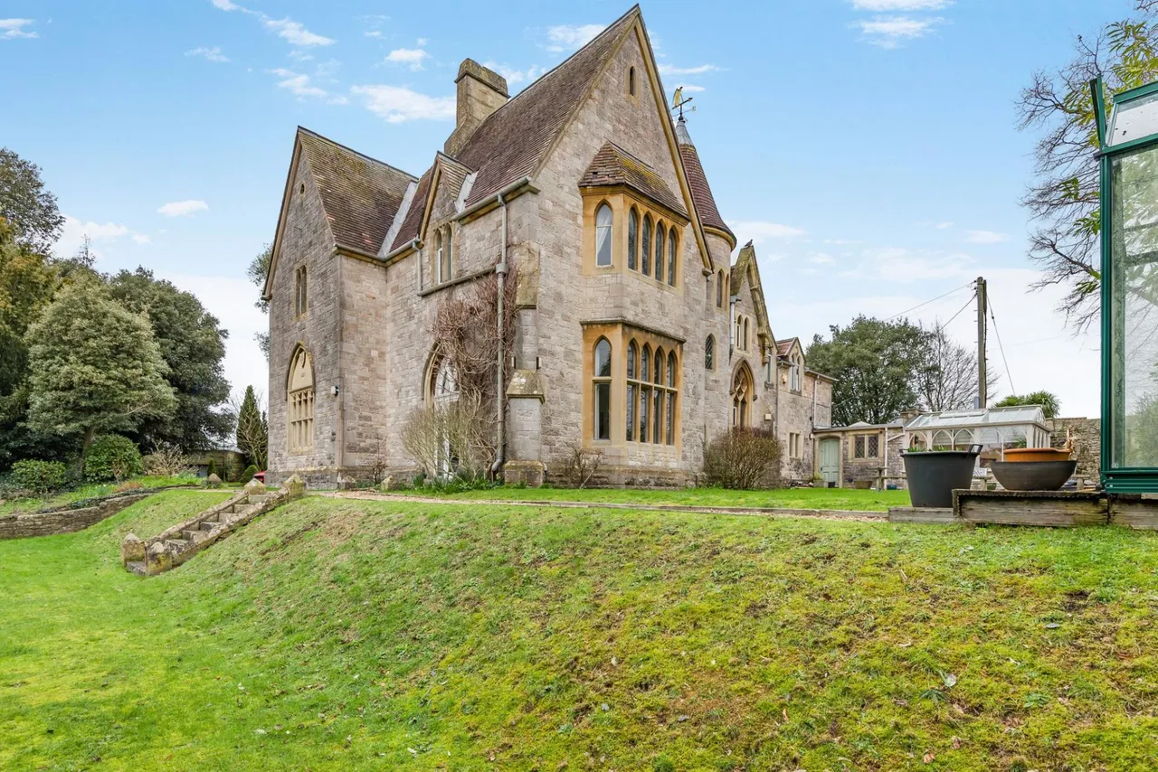 Church Road, Caldicot, NP26, photo 24