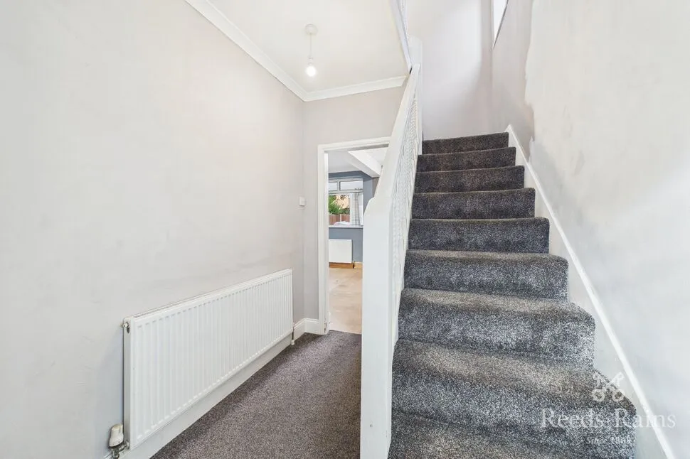 Marland Crescent, Stockport, SK5, photo 2
