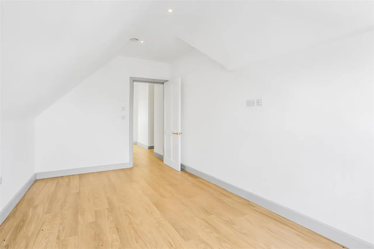 Malden Road, Cheam, Sutton, SM3 8QW, photo 13