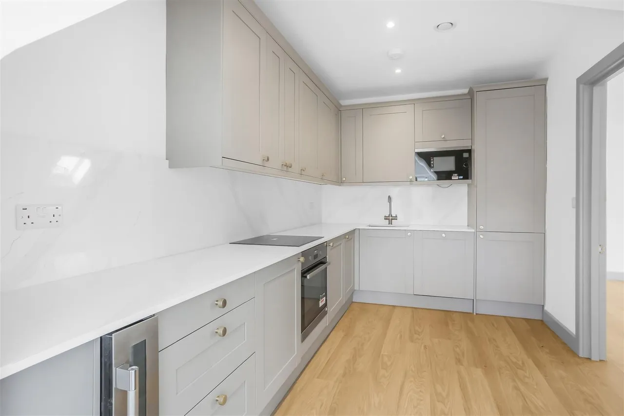 Malden Road, Cheam, Sutton, SM3 8QW, photo 2