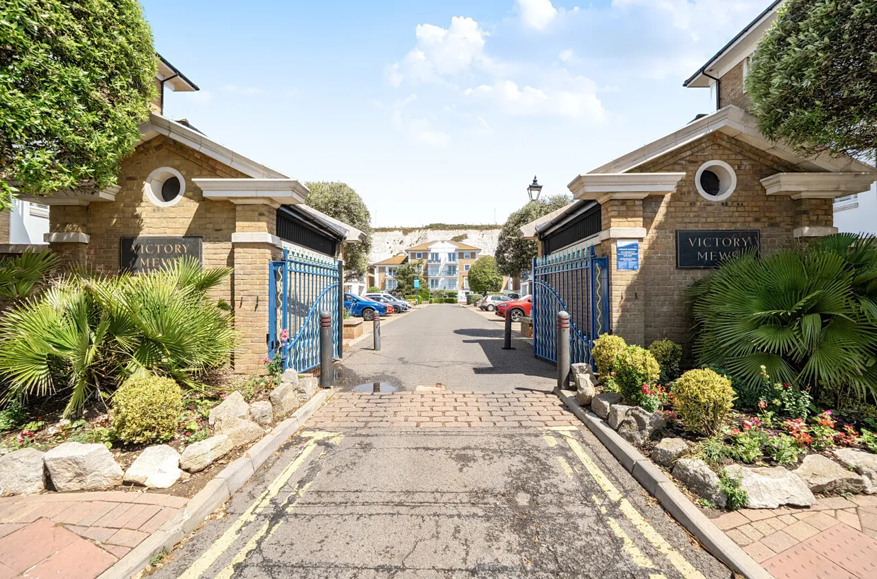 Victory Mews, The Strand, BN2, photo 16
