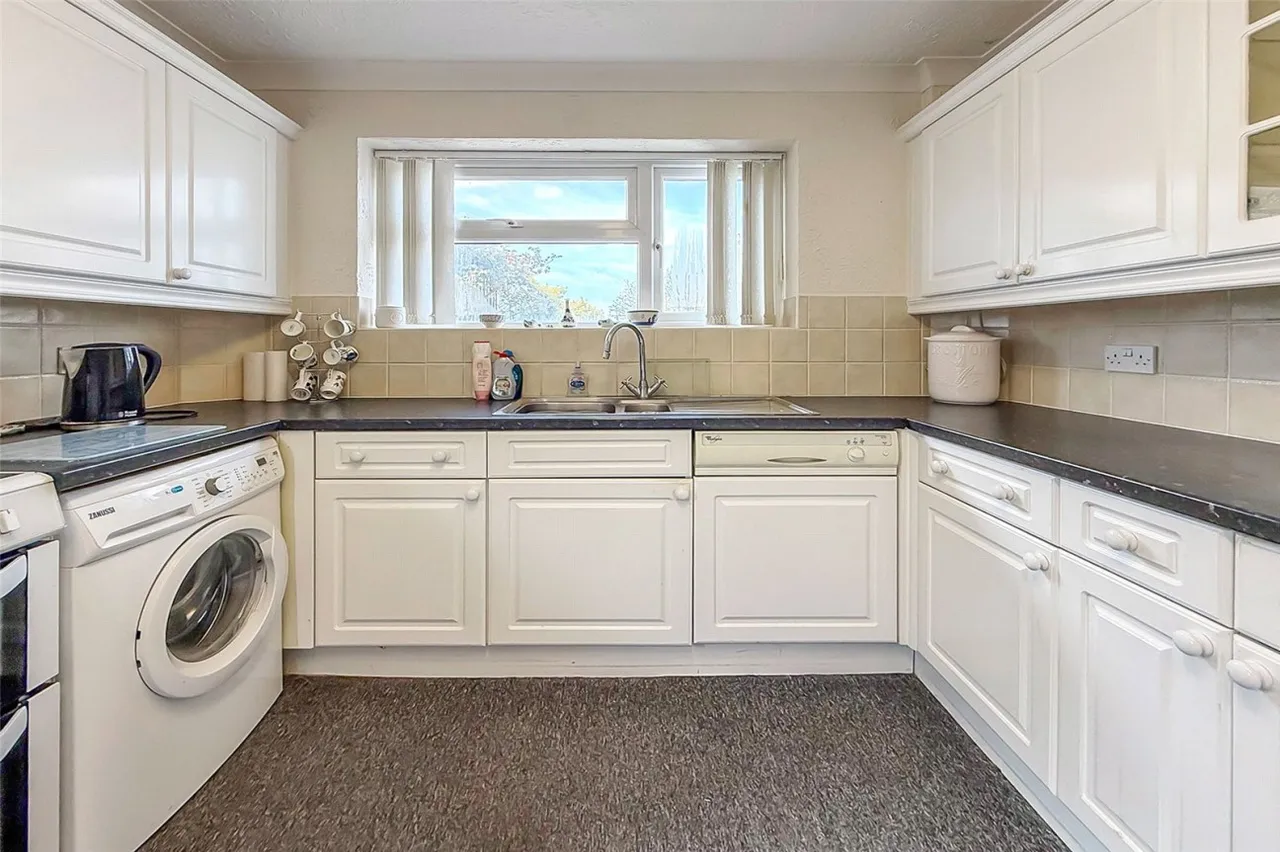 Littlehampton, BN17, photo 4