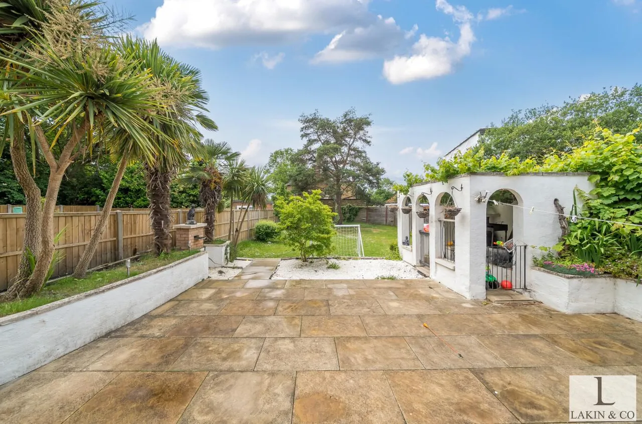 The Greenway, Ickenham, UB10 8LS, photo 4