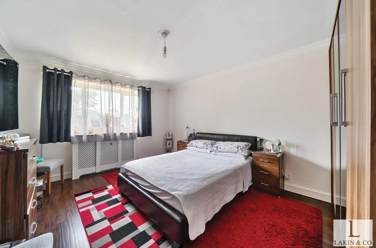 The Greenway, Ickenham, UB10 8LS, photo 7