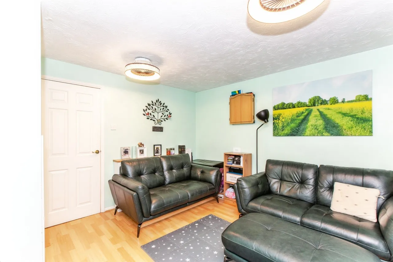 Chaffinch Walk, Great Cambourne, CB23, photo 4