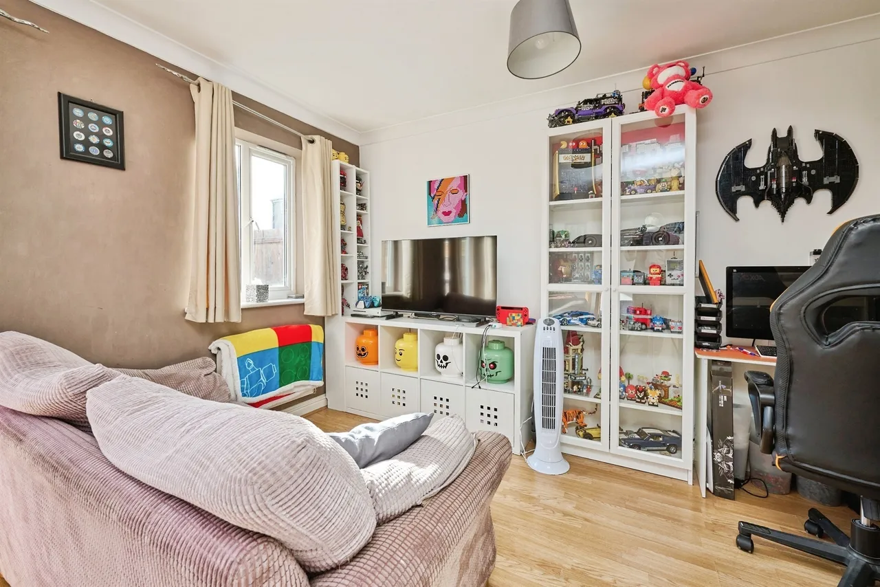 Torold Drive, Peterborough, PE7, photo 5