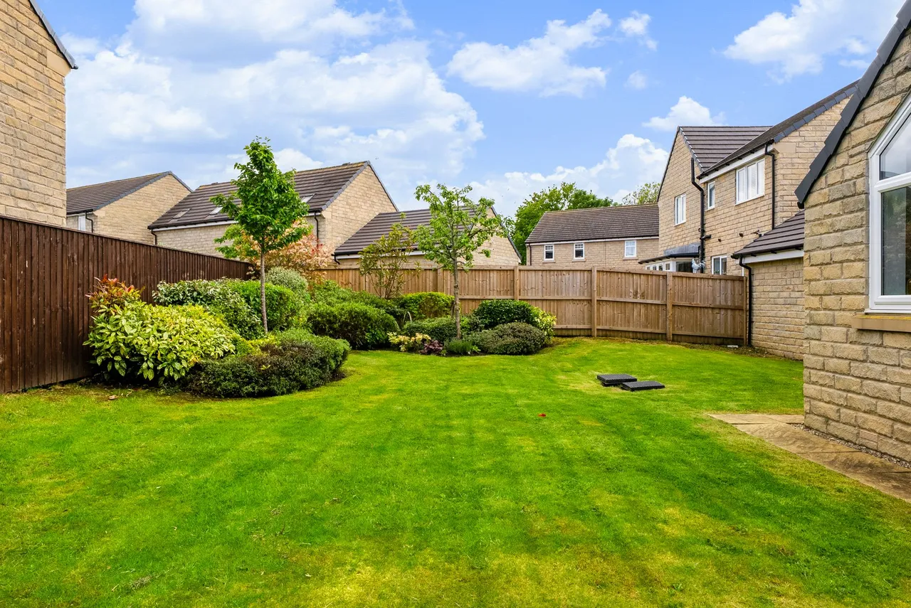 Spruisty Green, Killinghall, HG3, photo 26
