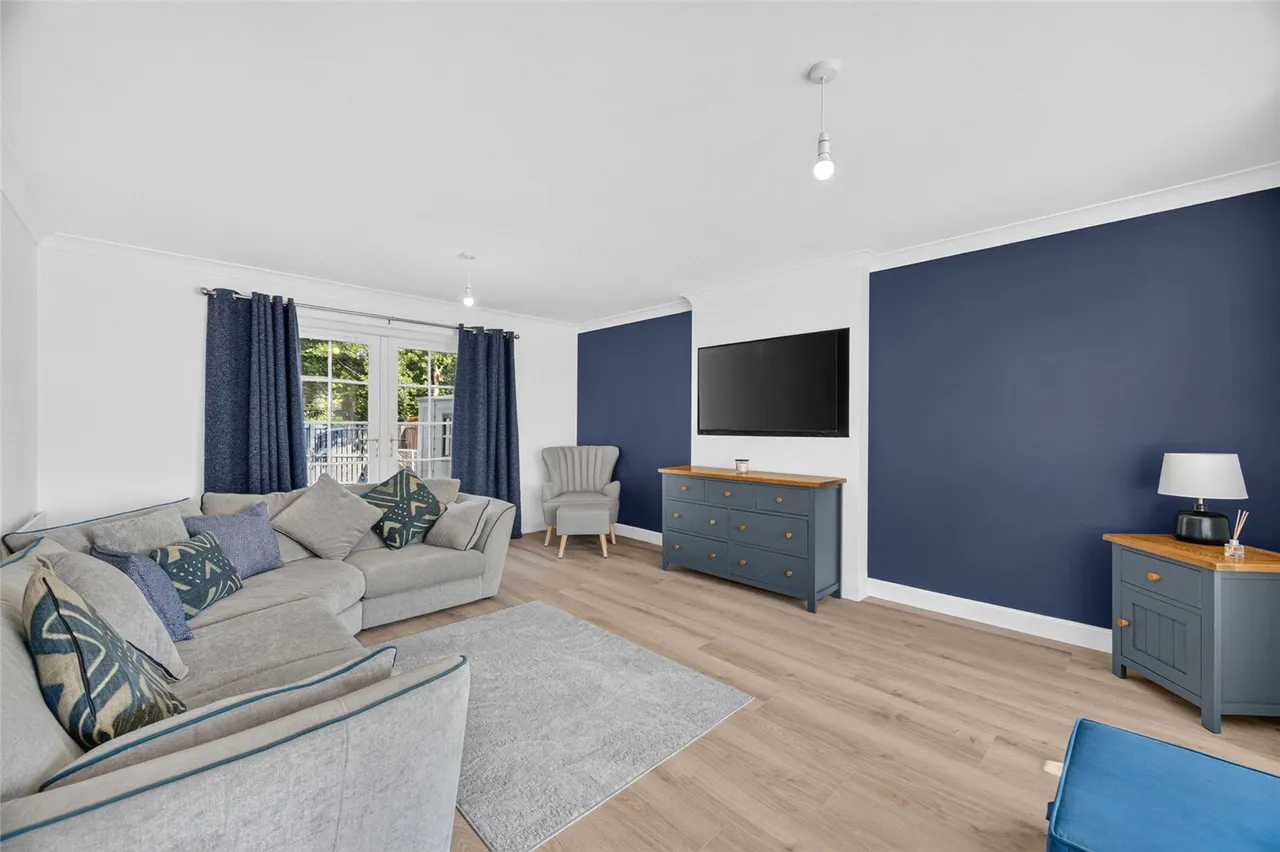 Burnland Crescent, Elrick, AB32, photo 2