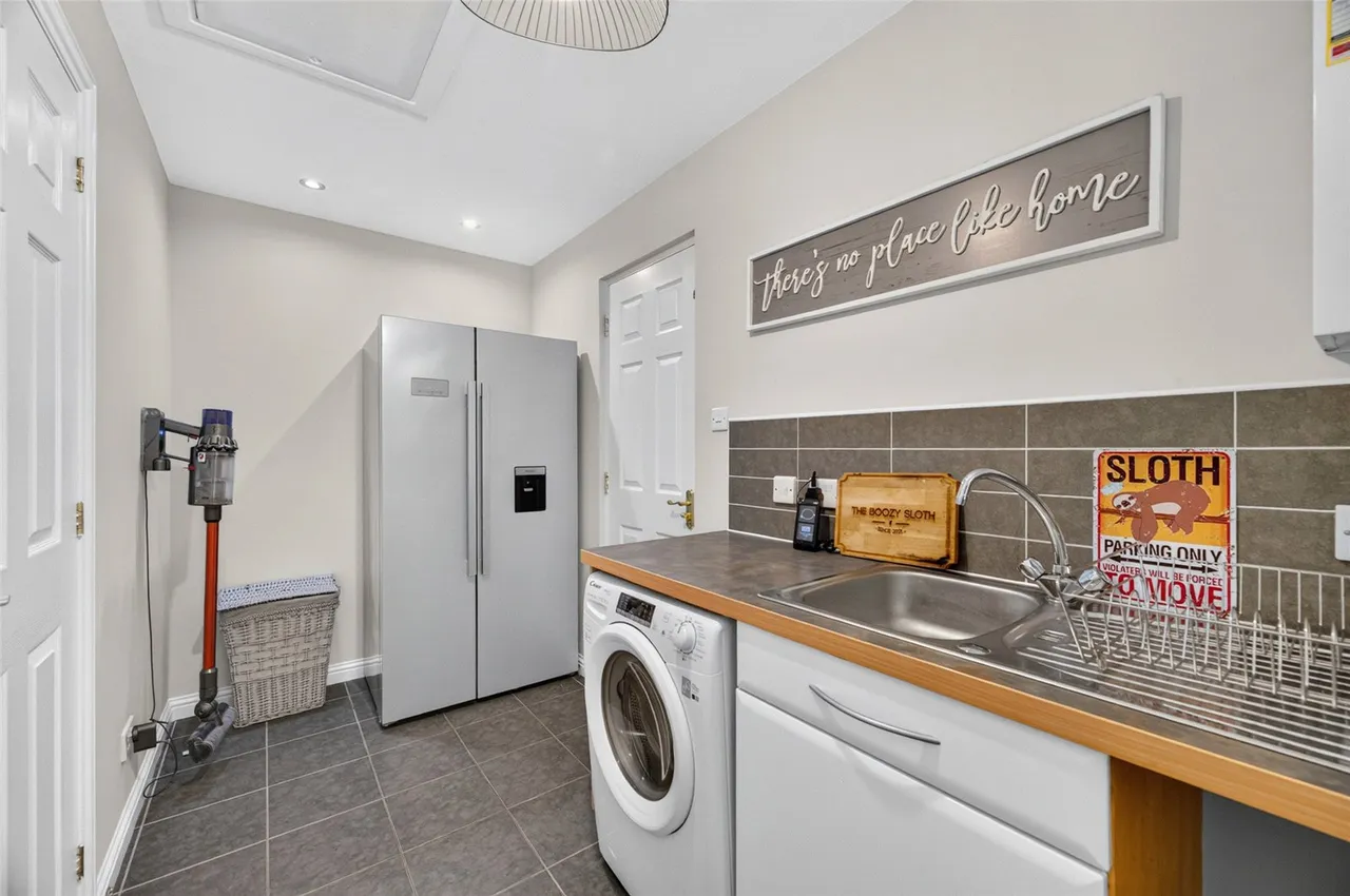 Burnland Crescent, Elrick, AB32, photo 9