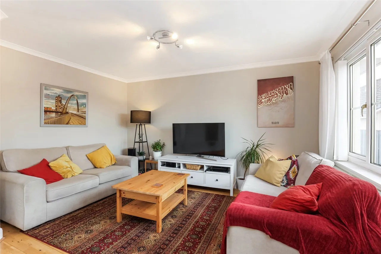 Redwood Crescent, Cambuslang, Glasgow, South Lanarkshire, G72, photo 4