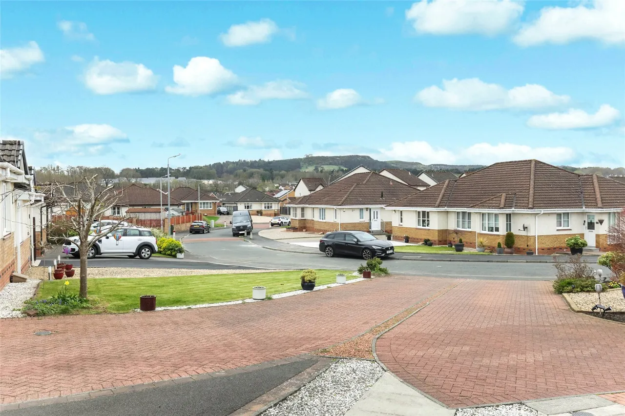 Redwood Crescent, Cambuslang, Glasgow, South Lanarkshire, G72, photo 17