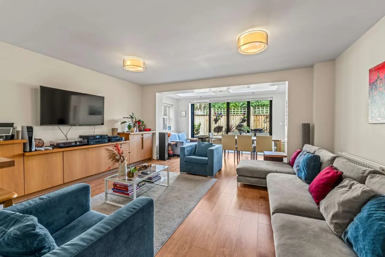 Candler Mews, Twickenham, TW1 3JF, photo 5