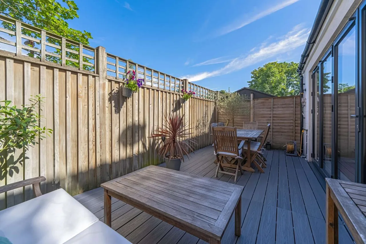 Candler Mews, Twickenham, TW1 3JF, photo 2
