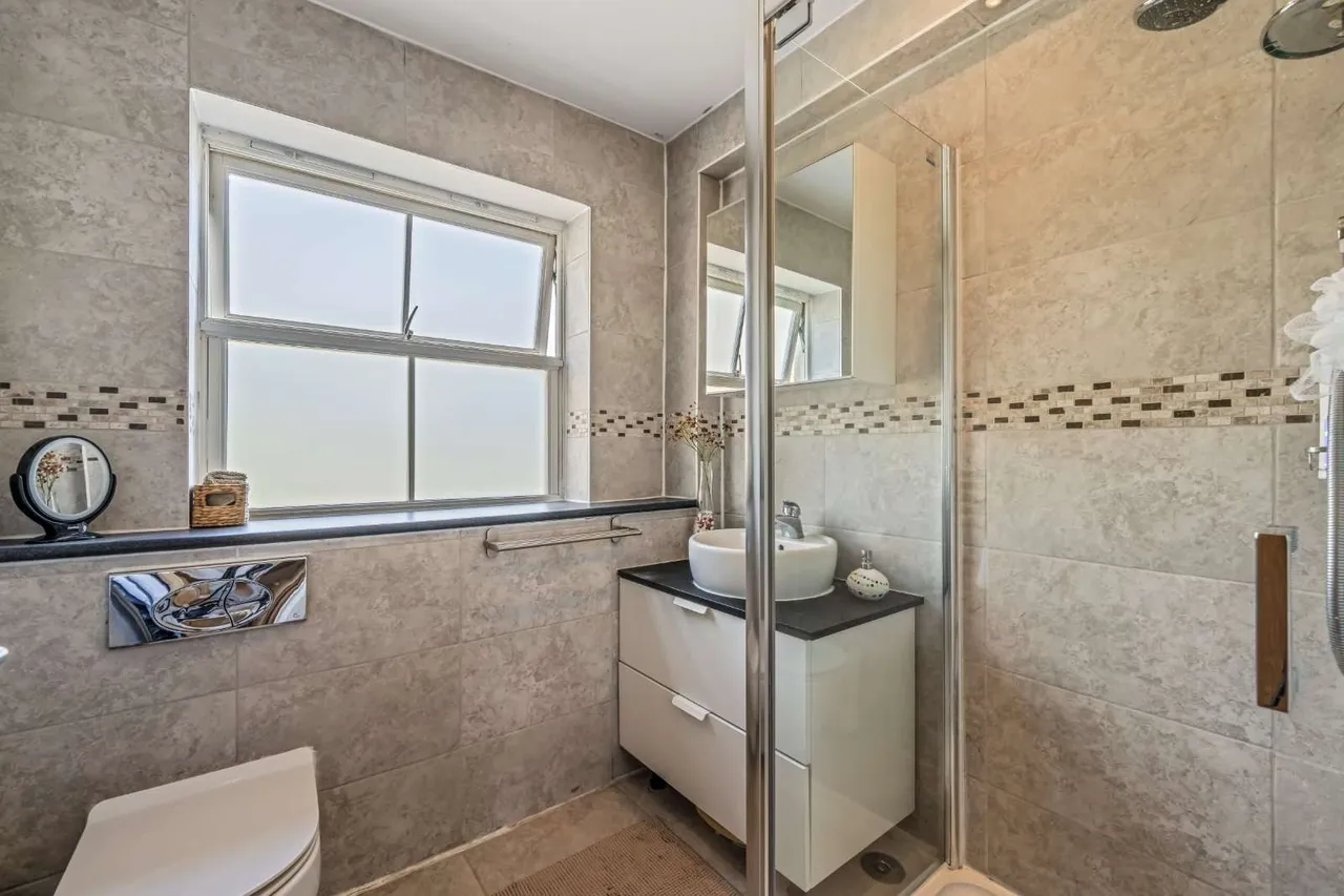 Candler Mews, Twickenham, TW1 3JF, photo 10