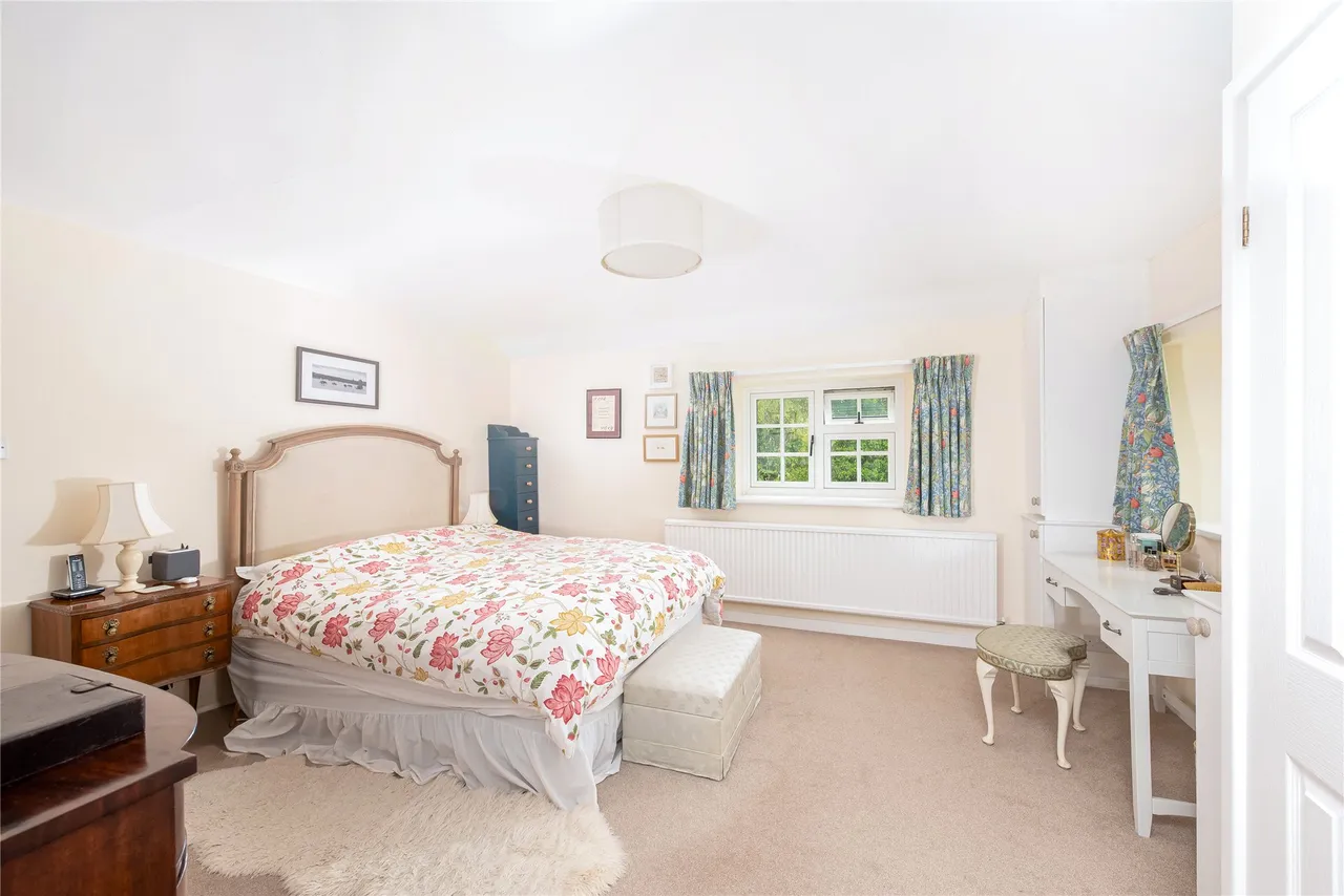 Larkwell House, Juniper Hill, NN13, photo 24