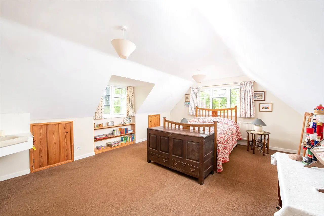 Larkwell House, Juniper Hill, NN13, photo 12