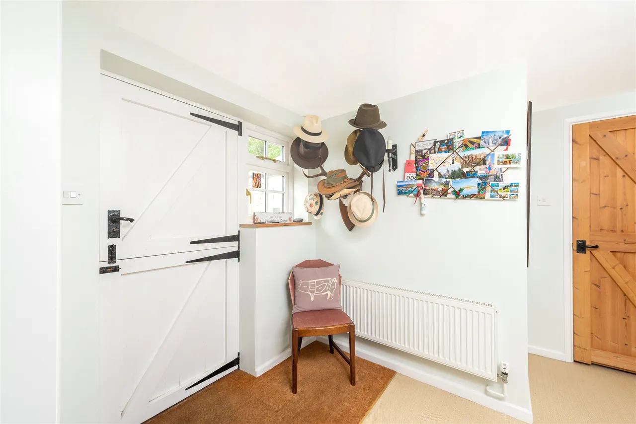 Larkwell House, Juniper Hill, NN13, photo 21