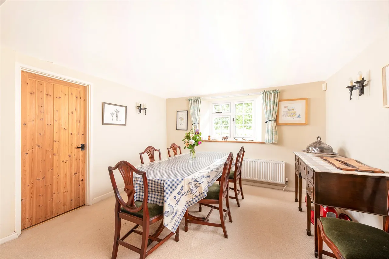 Larkwell House, Juniper Hill, NN13, photo 10