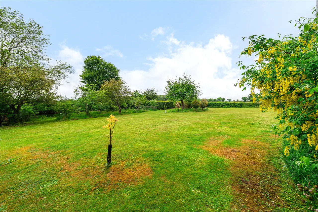 Larkwell House, Juniper Hill, NN13, photo 39