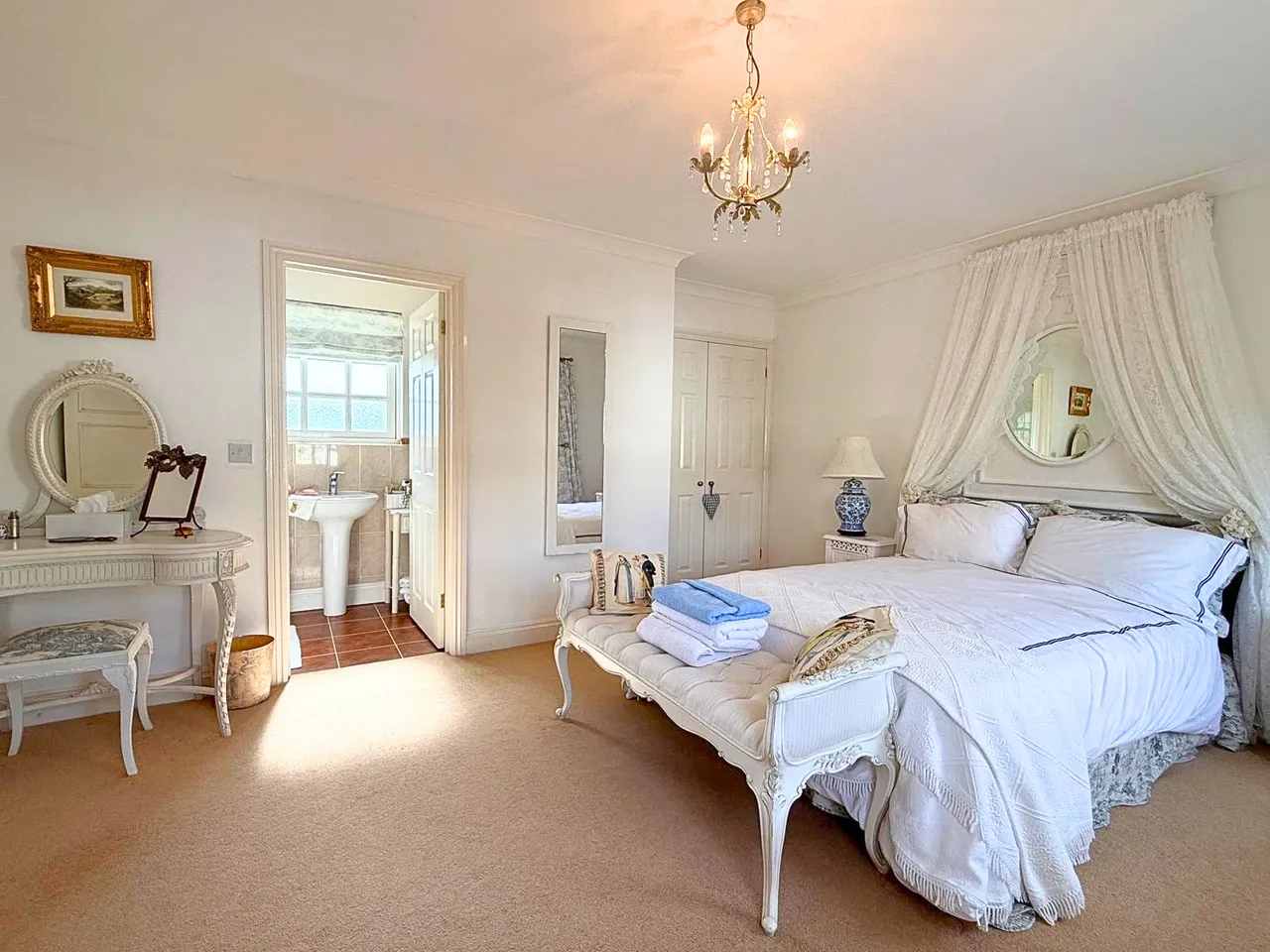 Hill Farm Close, The Kymin, NP25, photo 9