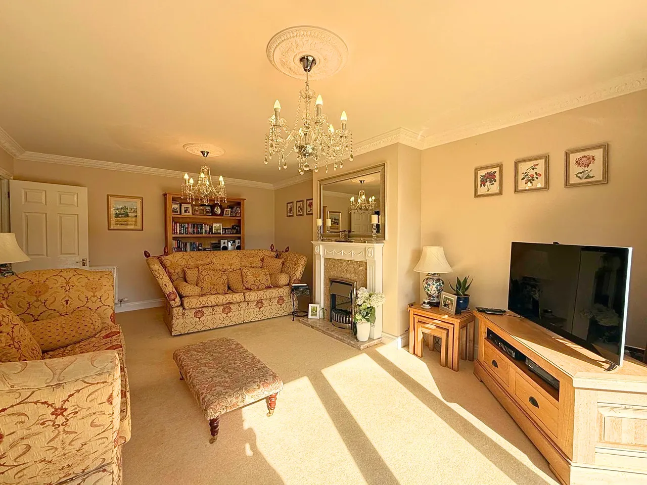 Hill Farm Close, The Kymin, NP25, photo 6