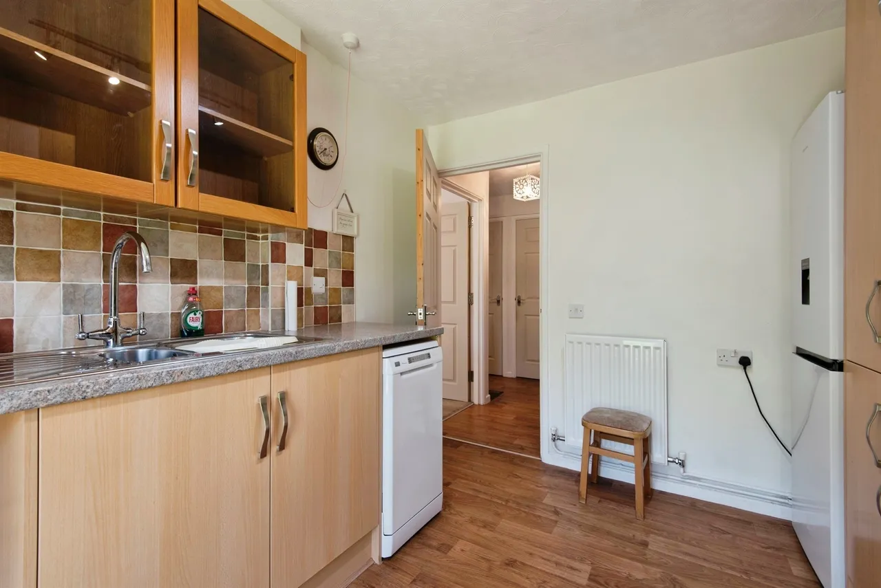 Kings Walk, Royston, photo 6