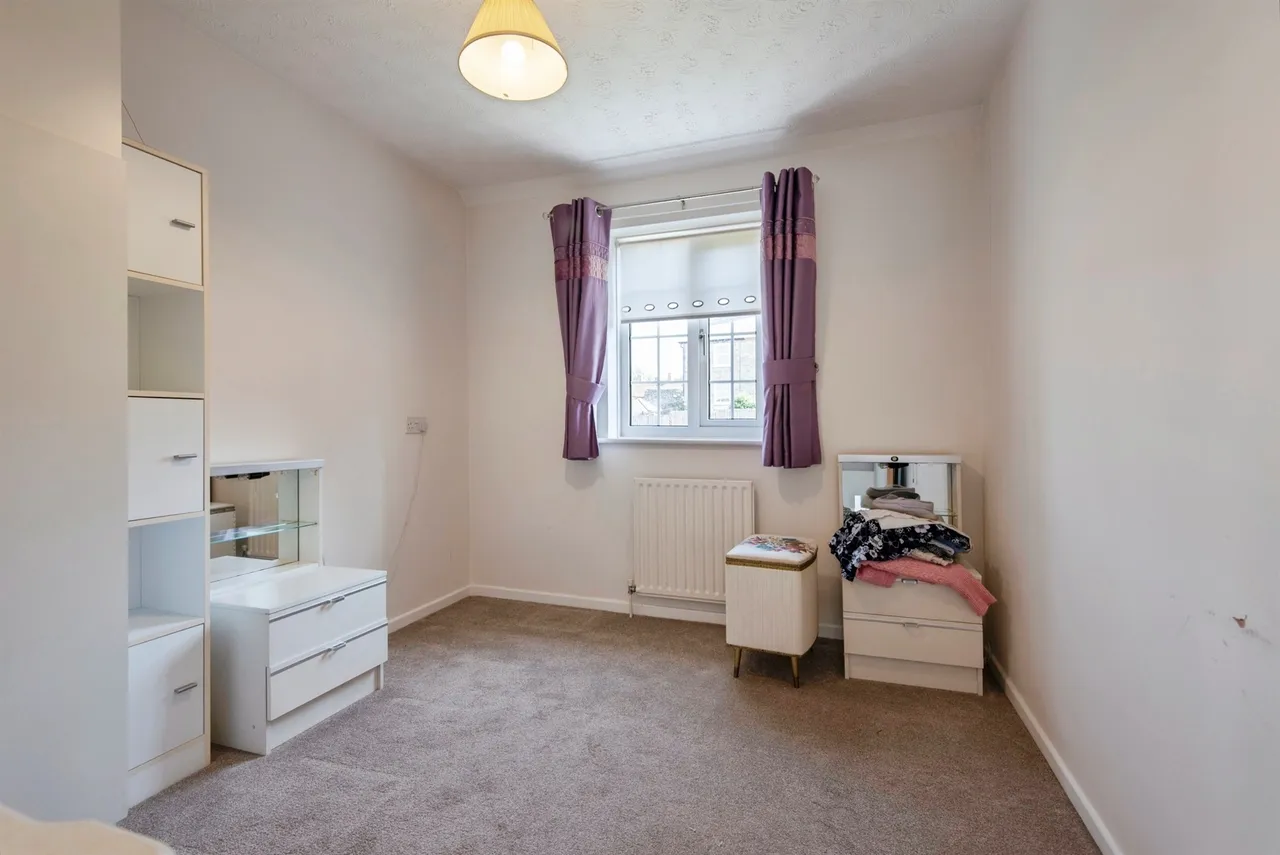 Kings Walk, Royston, photo 10