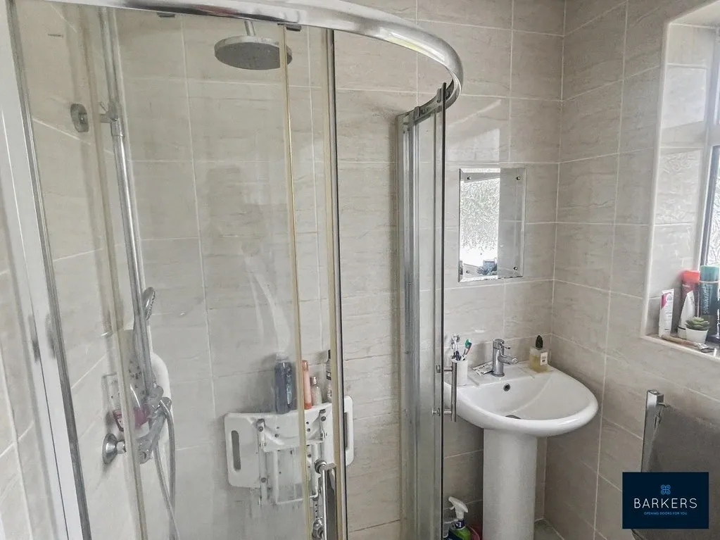West Royd Avenue, Mirfield WF14 9LE, photo 9