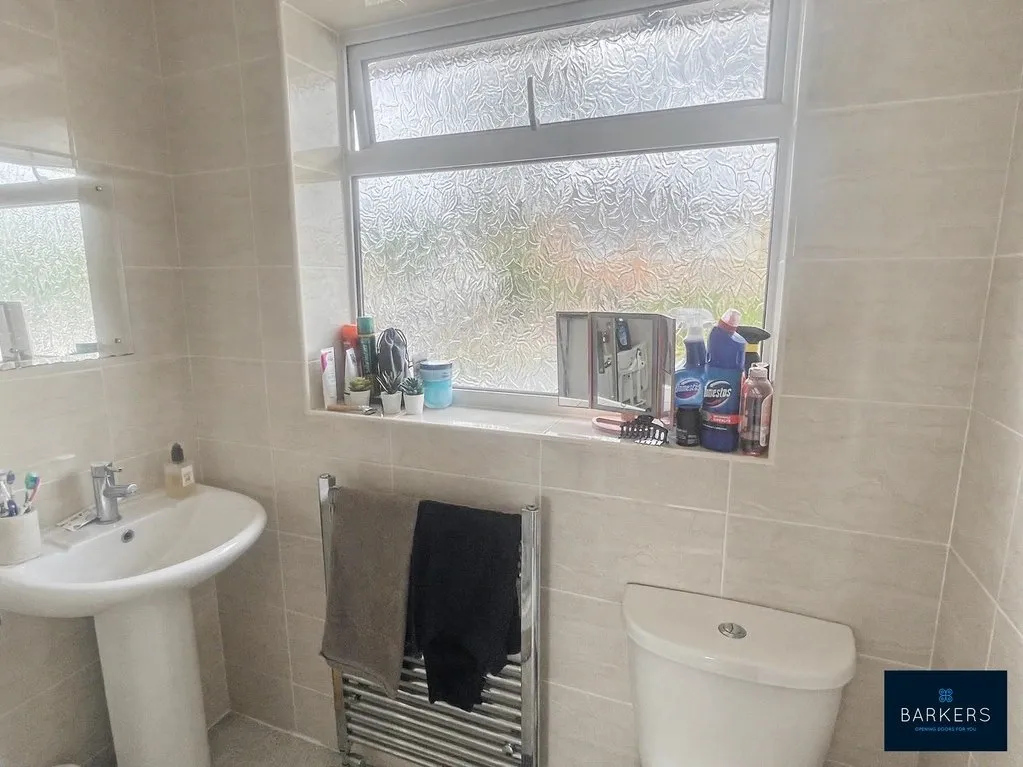 West Royd Avenue, Mirfield WF14 9LE, photo 10