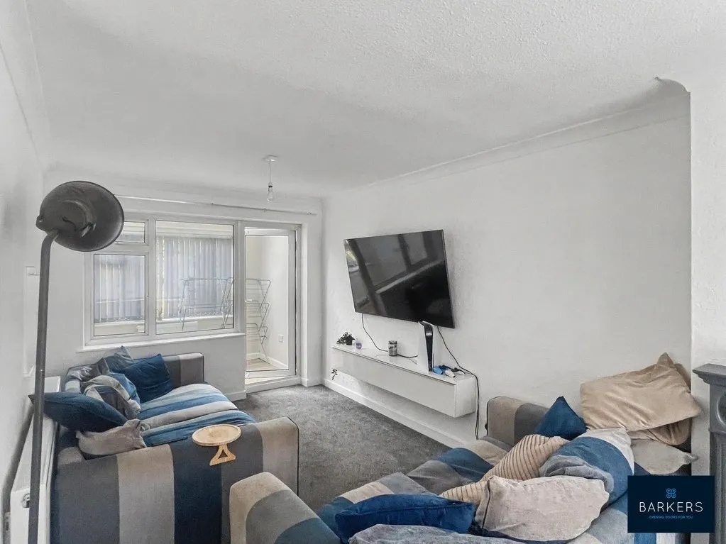 West Royd Avenue, Mirfield WF14 9LE, photo 4