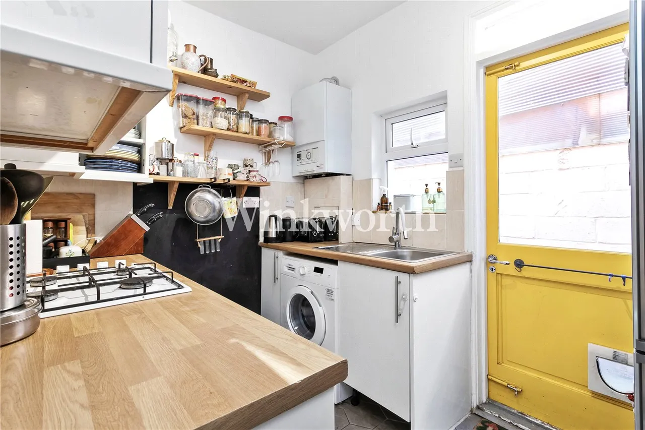 Handsworth Road, Tottenham, London, N17, photo 8