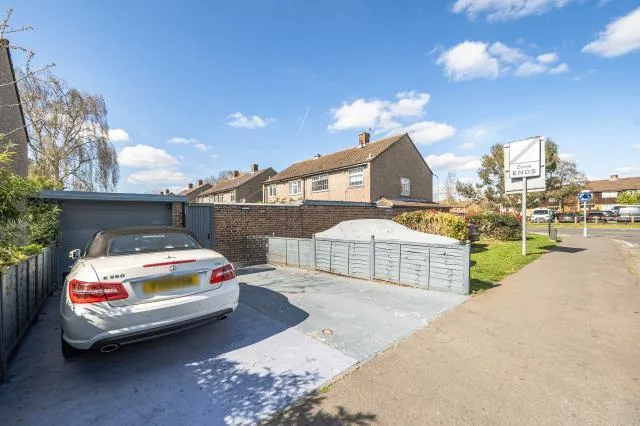 Blackbird Leys Road, Oxford, OX4, photo 19