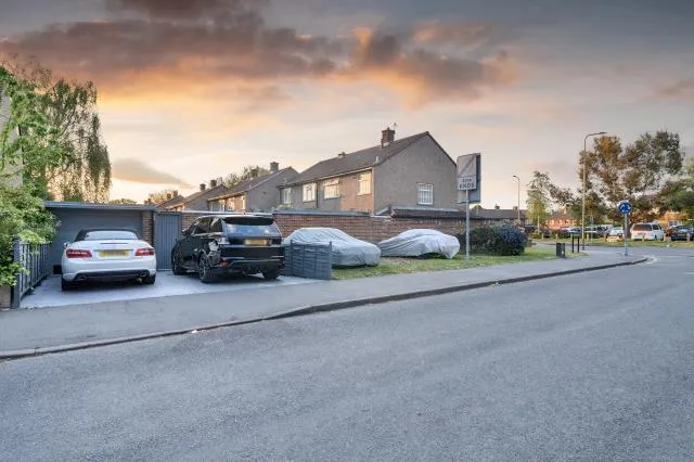Blackbird Leys Road, Oxford, OX4, photo 39