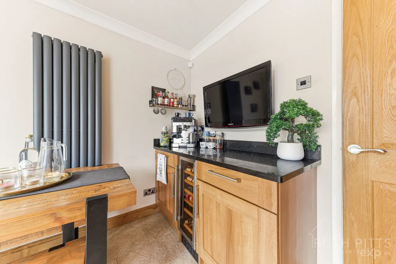 Beech Crescent, Castleford, WF10, photo 11