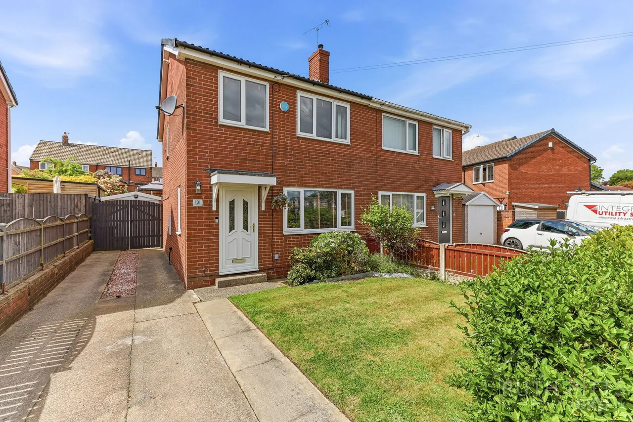 3 bed house for sale — Beech Crescent, Castleford, WF10
