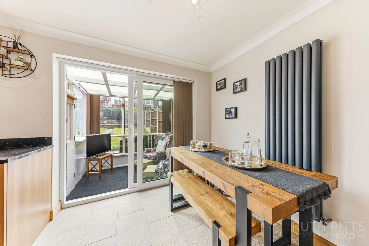 Beech Crescent, Castleford, WF10, photo 10