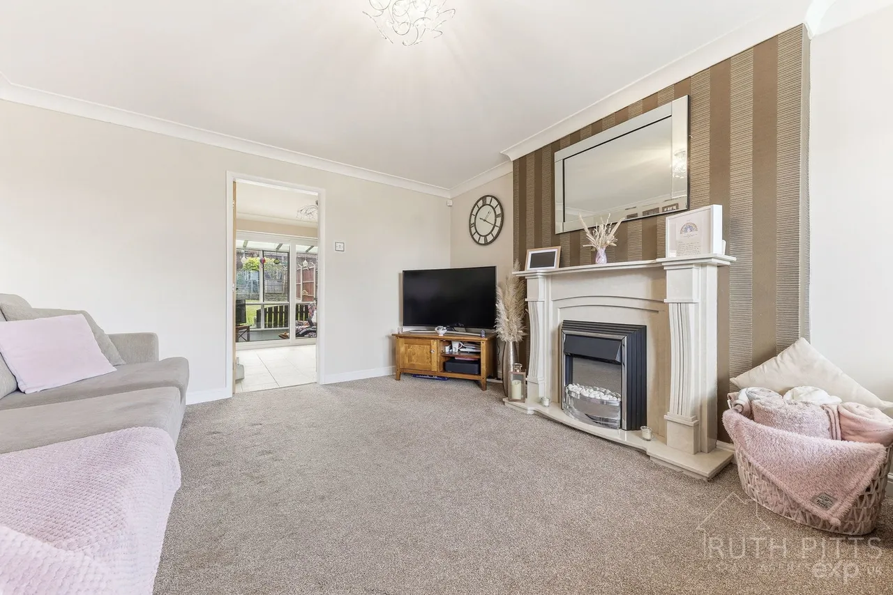 Beech Crescent, Castleford, WF10, photo 5