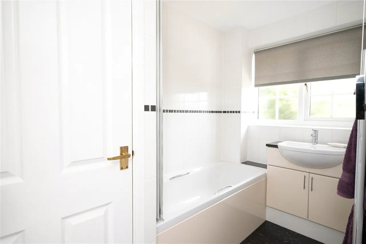 West Road, Bromsgrove, Worcestershire, B60 2NQ, photo 13