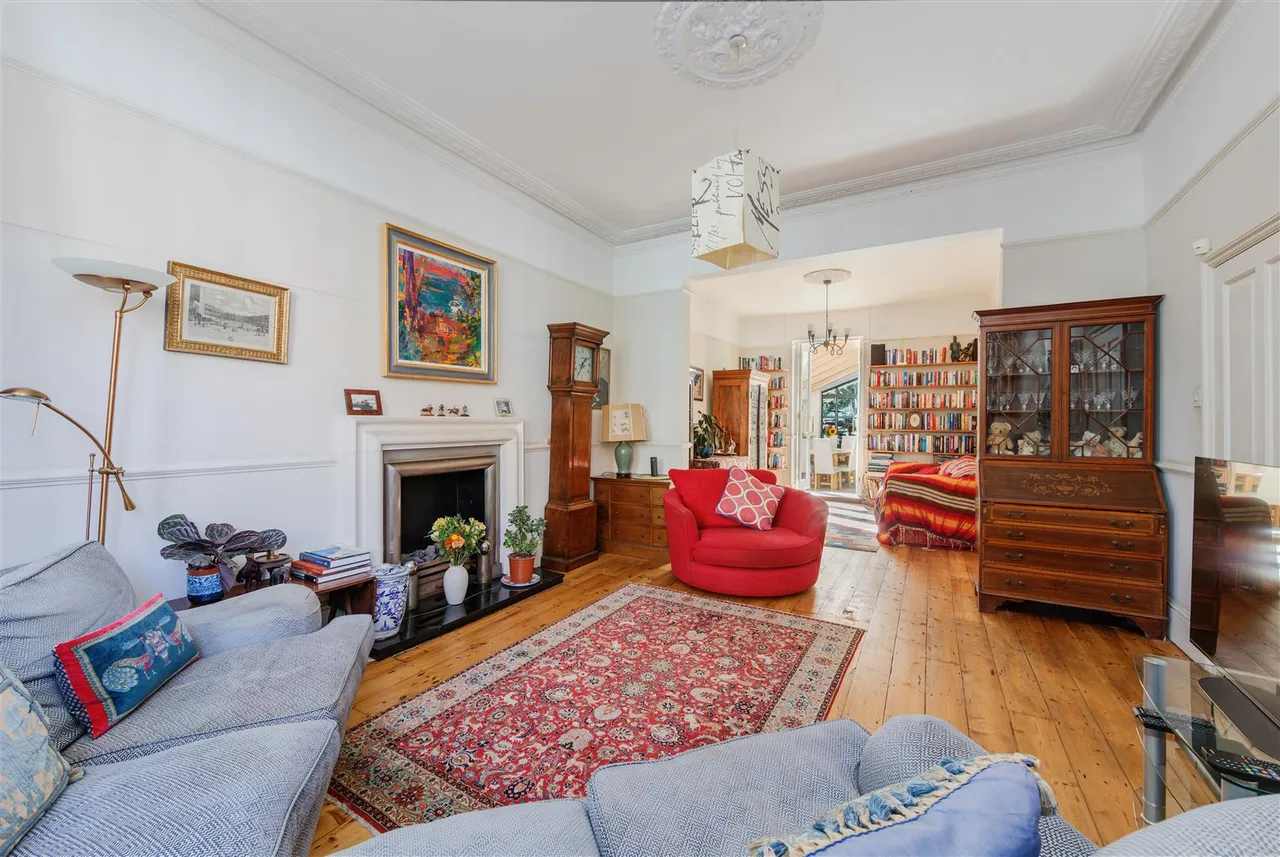 Savernake Road, Hampstead, NW3, photo 3