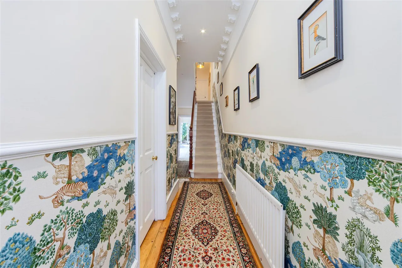 Savernake Road, Hampstead, NW3, photo 11