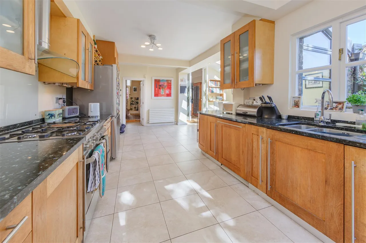 Savernake Road, Hampstead, NW3, photo 7