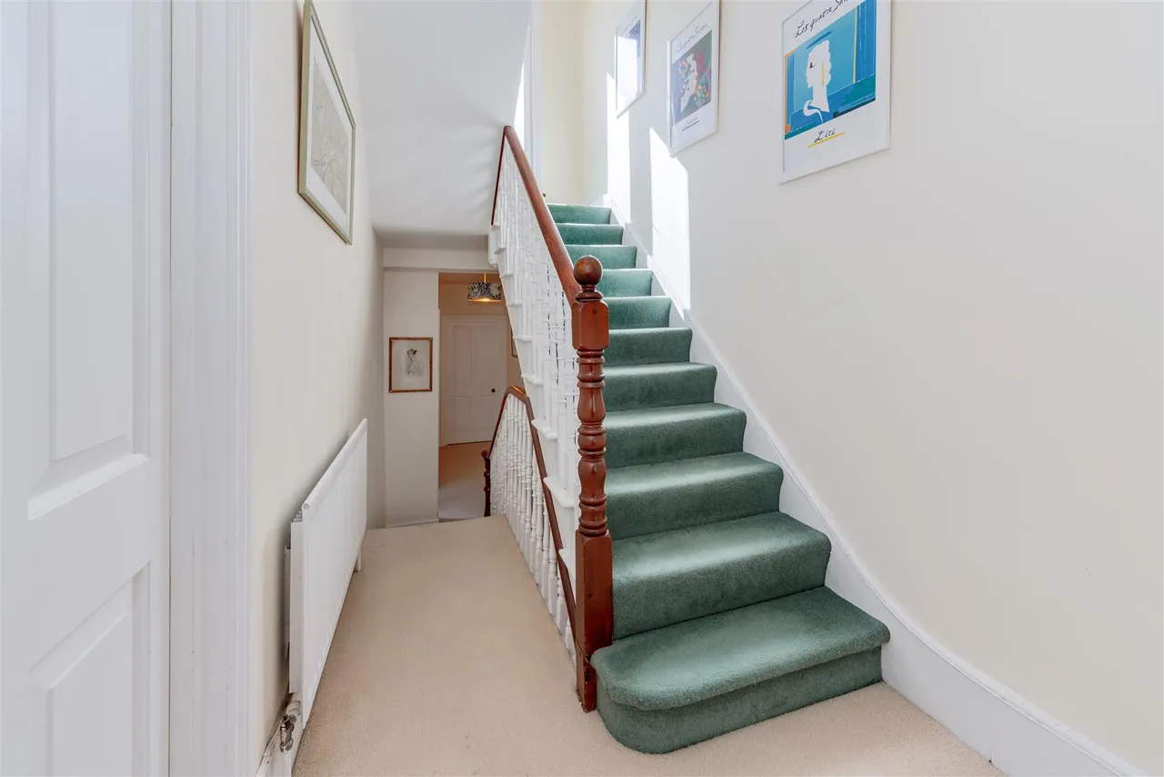 Savernake Road, Hampstead, NW3, photo 16