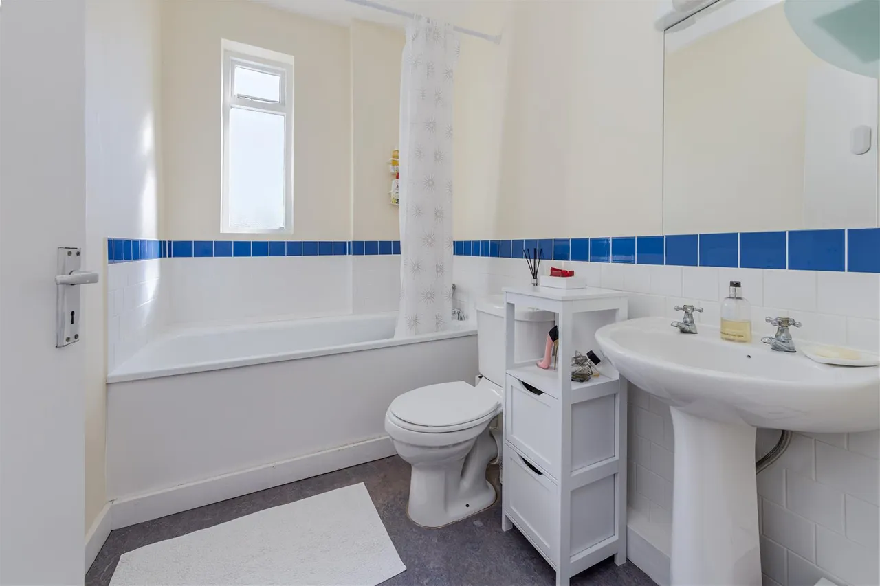 Savernake Road, Hampstead, NW3, photo 25