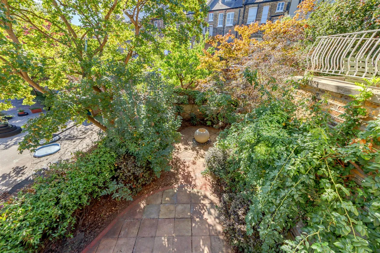 Savernake Road, Hampstead, NW3, photo 14