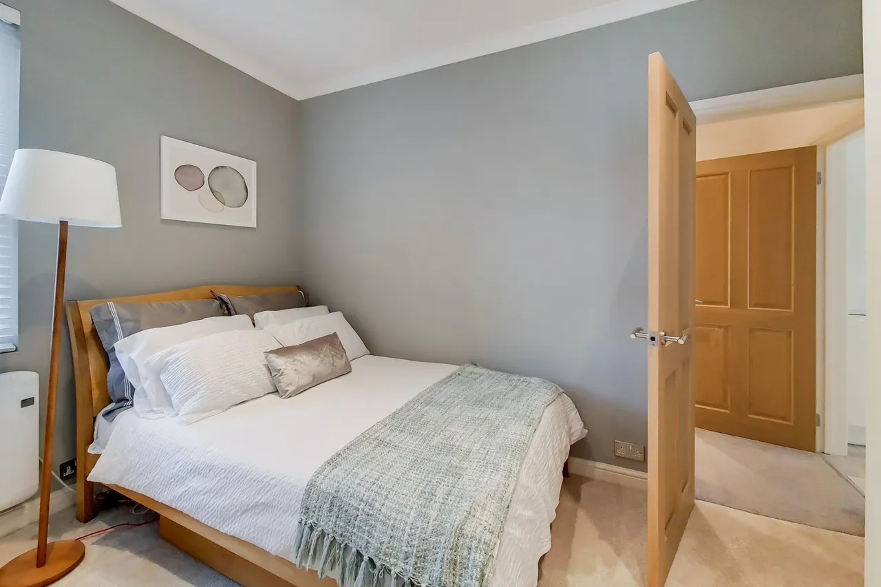 Greenford Avenue, London, W7 1HA, photo 4