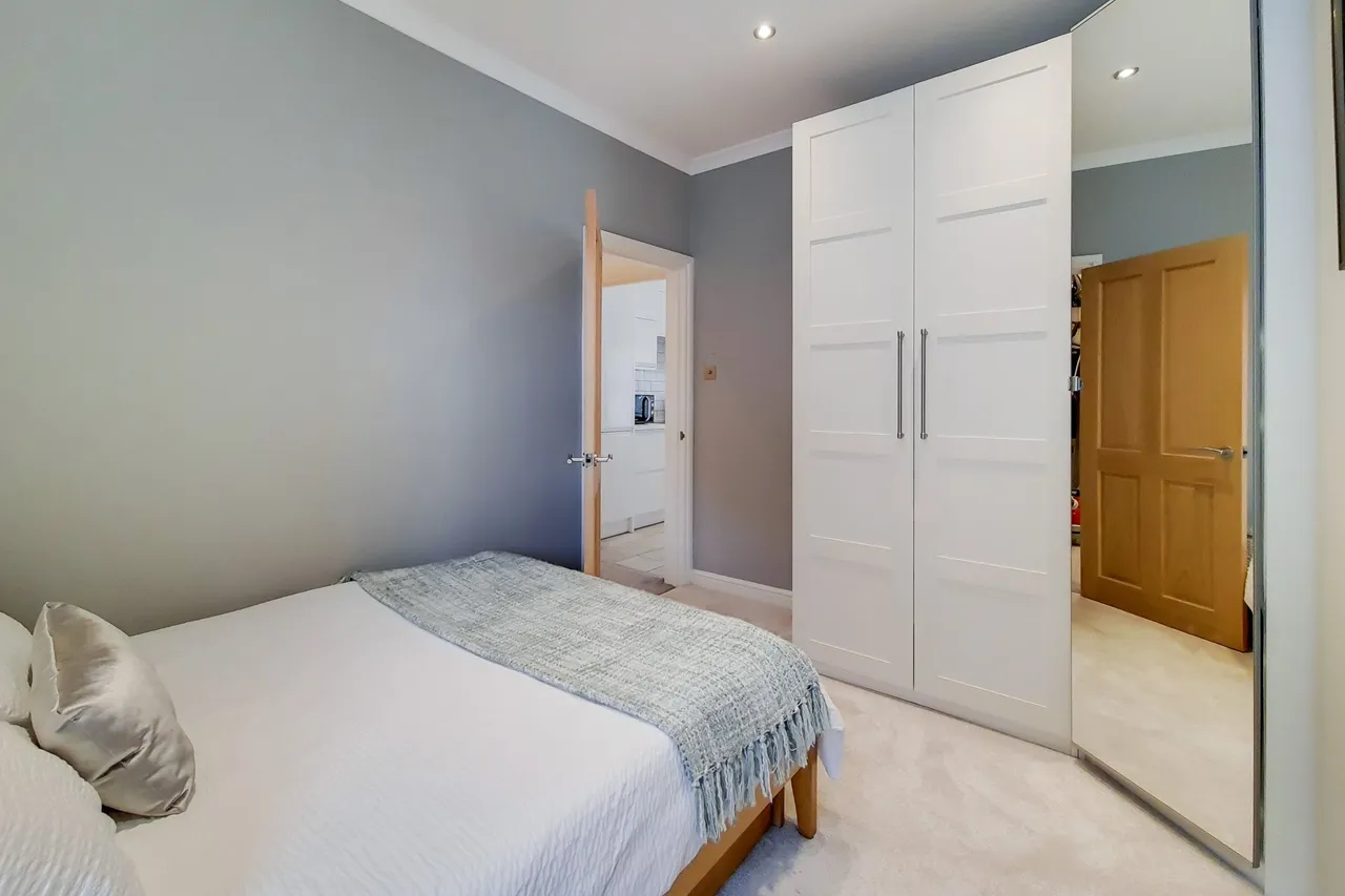 Greenford Avenue, London, W7 1HA, photo 5