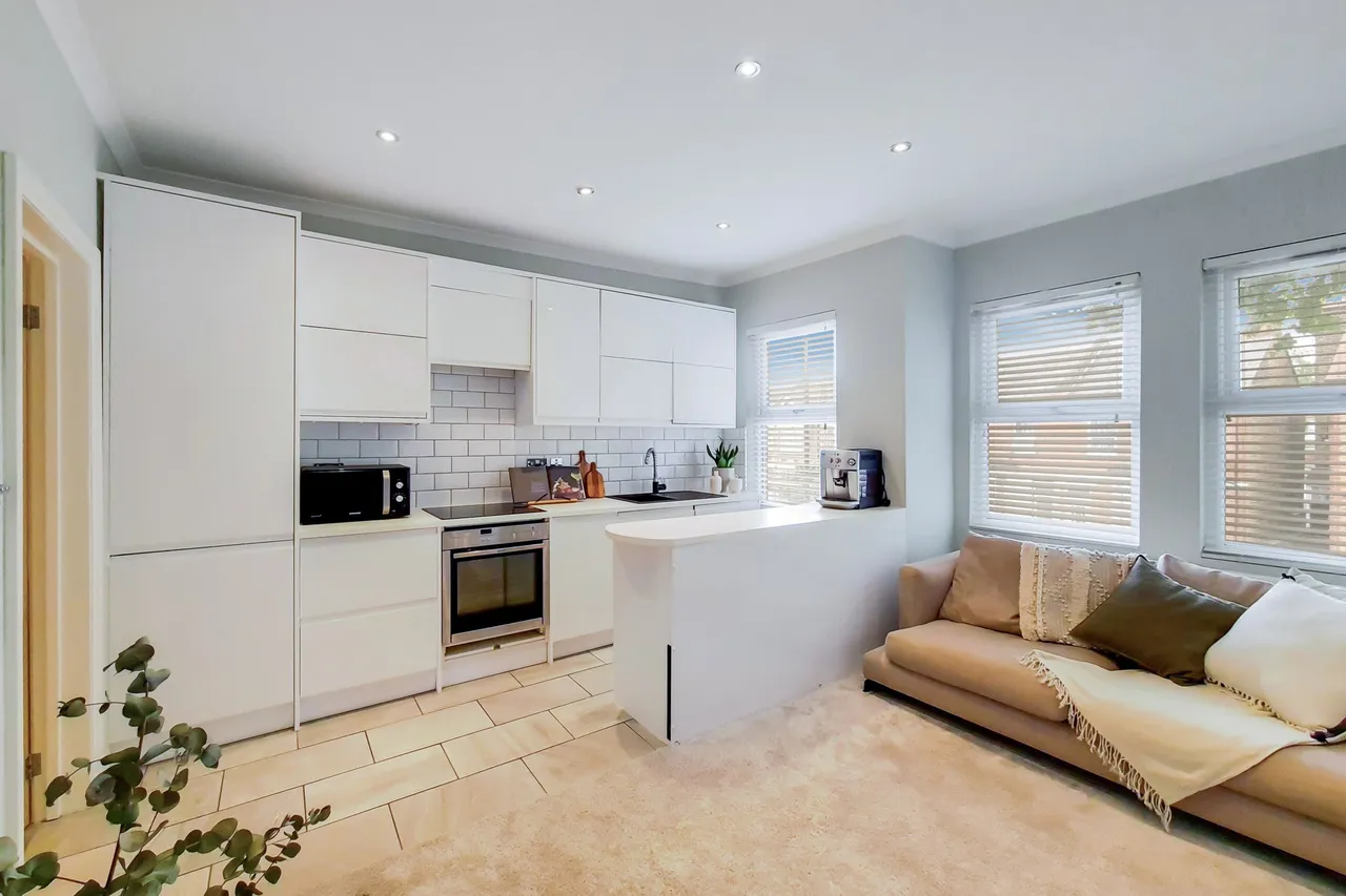 Greenford Avenue, London, W7 1HA, photo 9