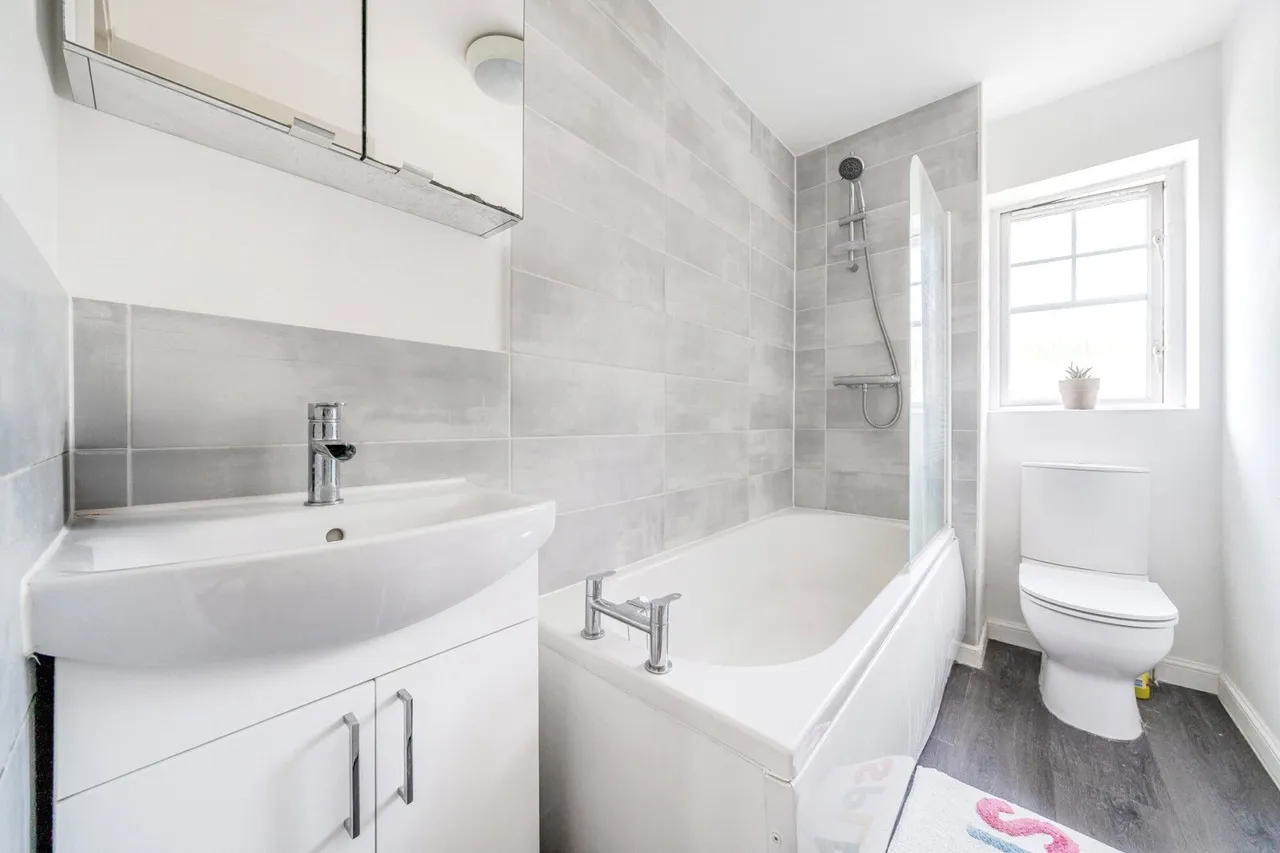 Northdown Road, DA16, photo 6
