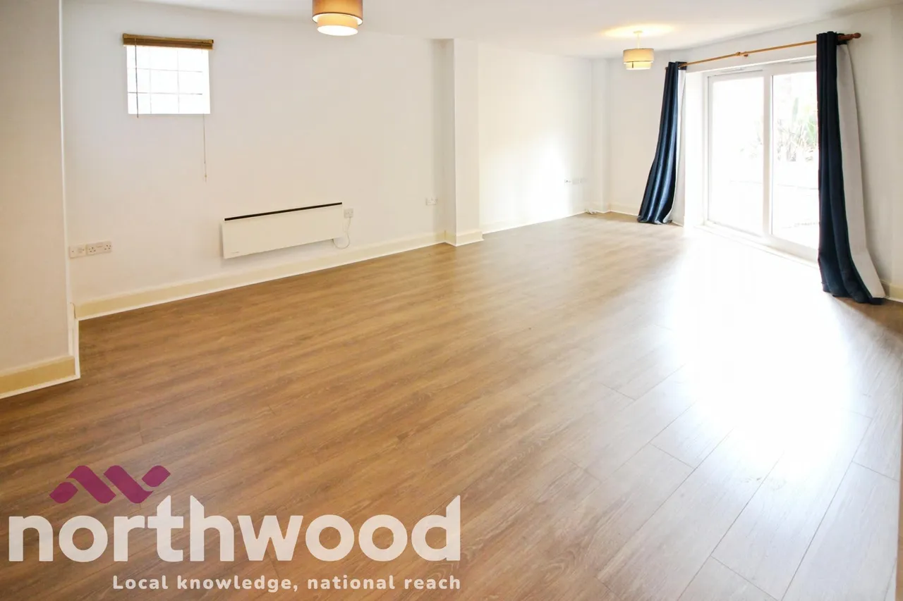 2 bed flat to rent, Lord Street, Southport, PR9