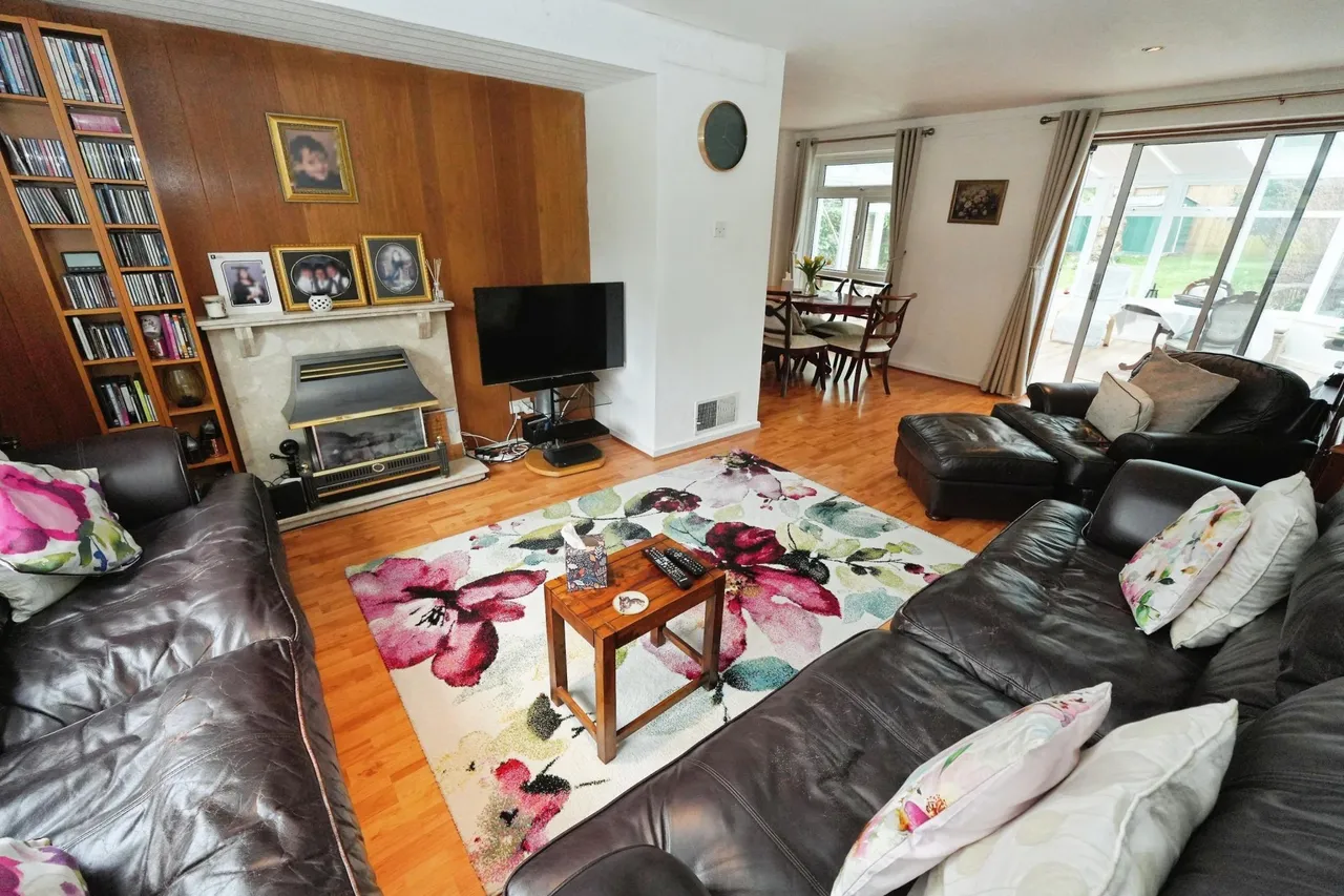 Niall Close, Edgbaston, B15, photo 13